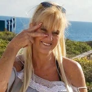 Meet your Posher, Joni